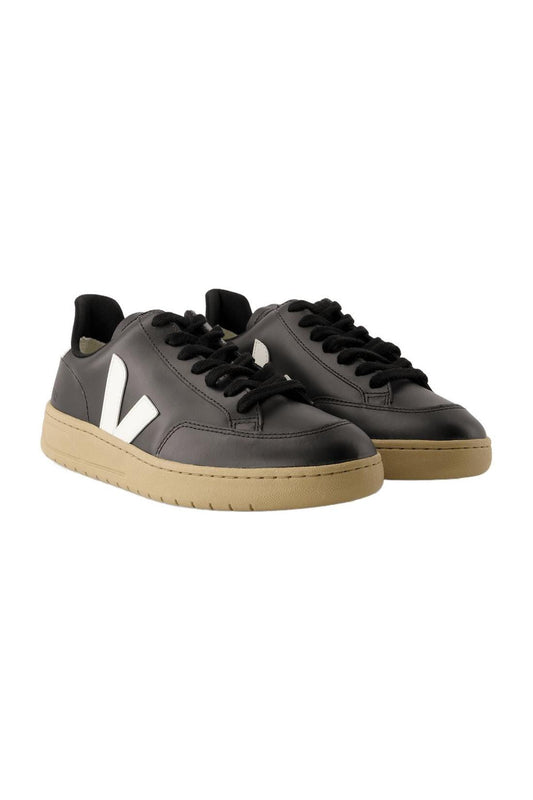 Sneakers V-12 - Veja - Leder - Schwarz/Weiß
