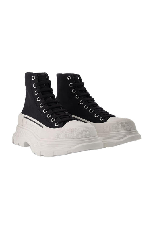 Tread Slick Sneakers - Alexander Mcqueen - Black/White - Canva