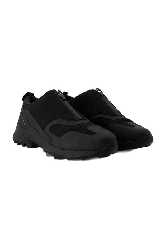 Sneaker Swift R3 GTX aus Stoff in schwarz