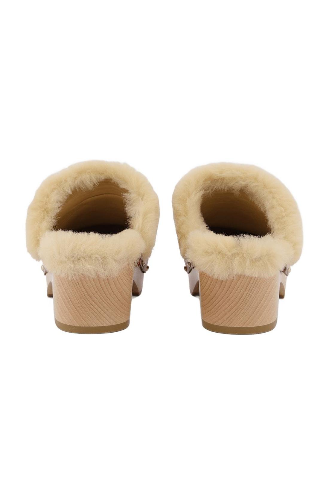 Jean Daisy Clogs aus bordeauxrotem Leder