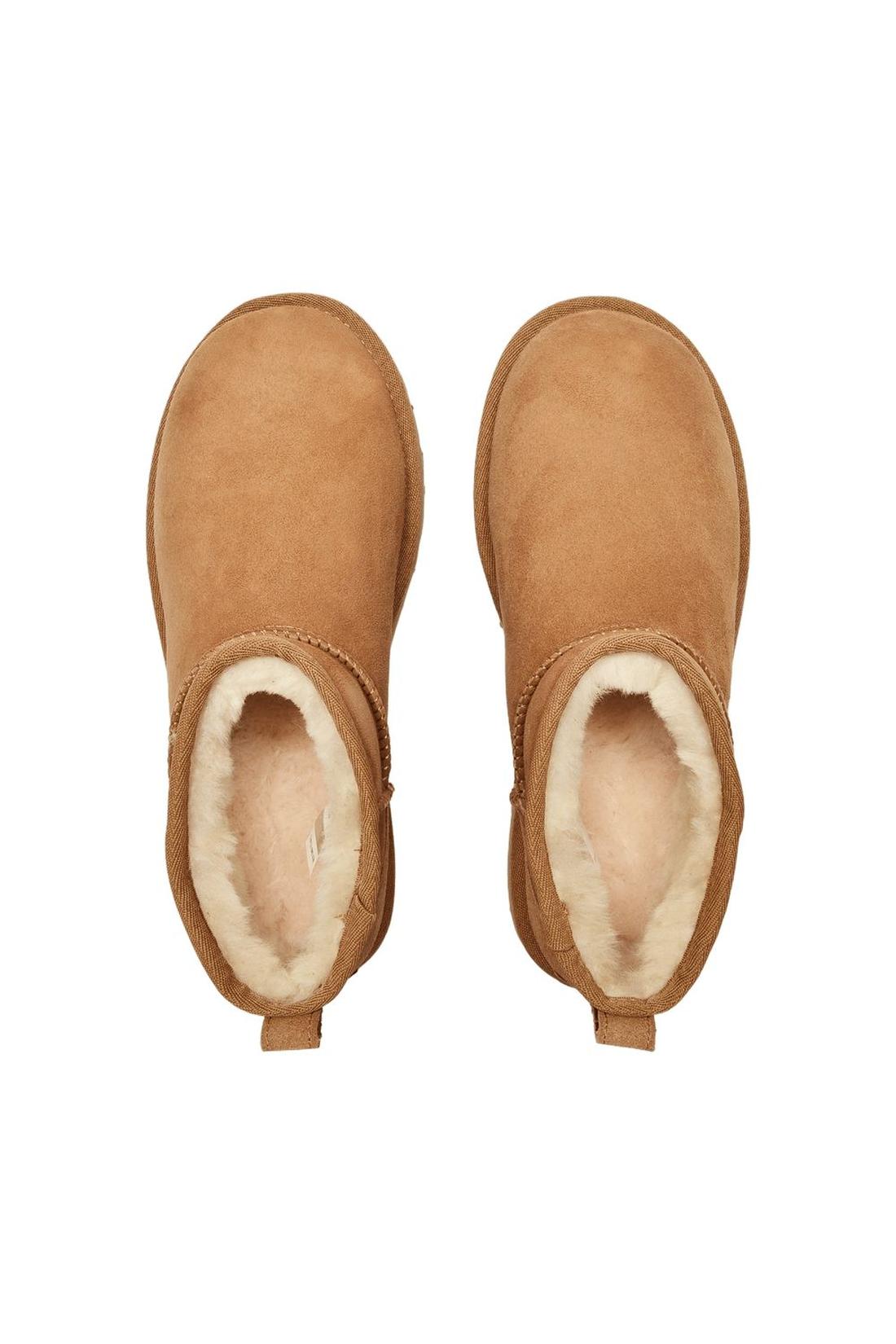 Stiefeletten Classic Ultra Mini aus braunem Leder