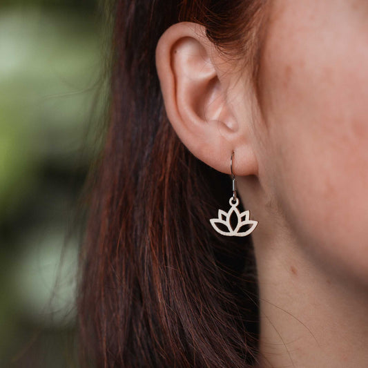 Ohrringe / Ohrhänger aus Holz | Flower Lotus