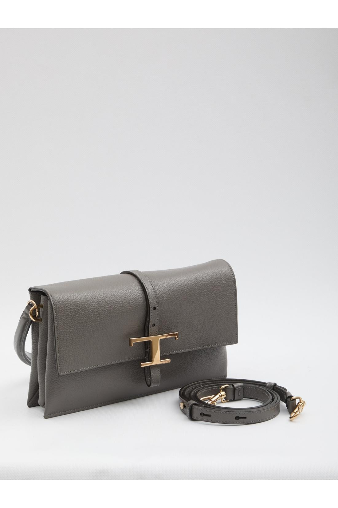 T Timeless flap bag in leather