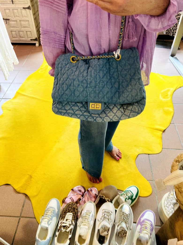 Tasche Jeanstasche im Chanel Stil mit Goldkette in Blau gesteppt Cross-Body PH4059