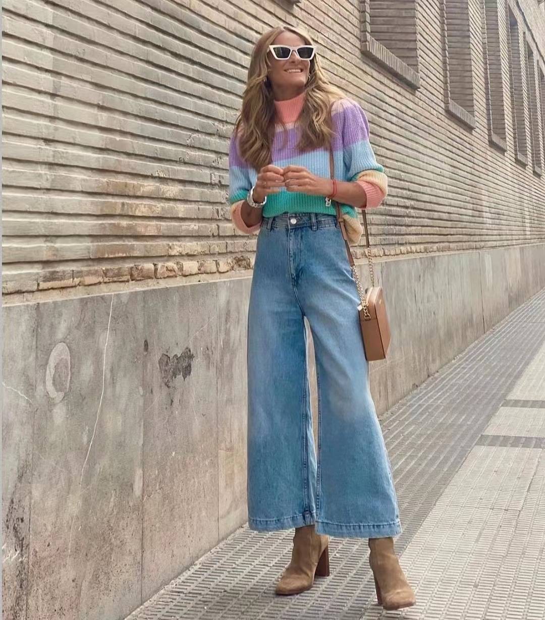 Women´s Rainbow Stripe Knit Sweater