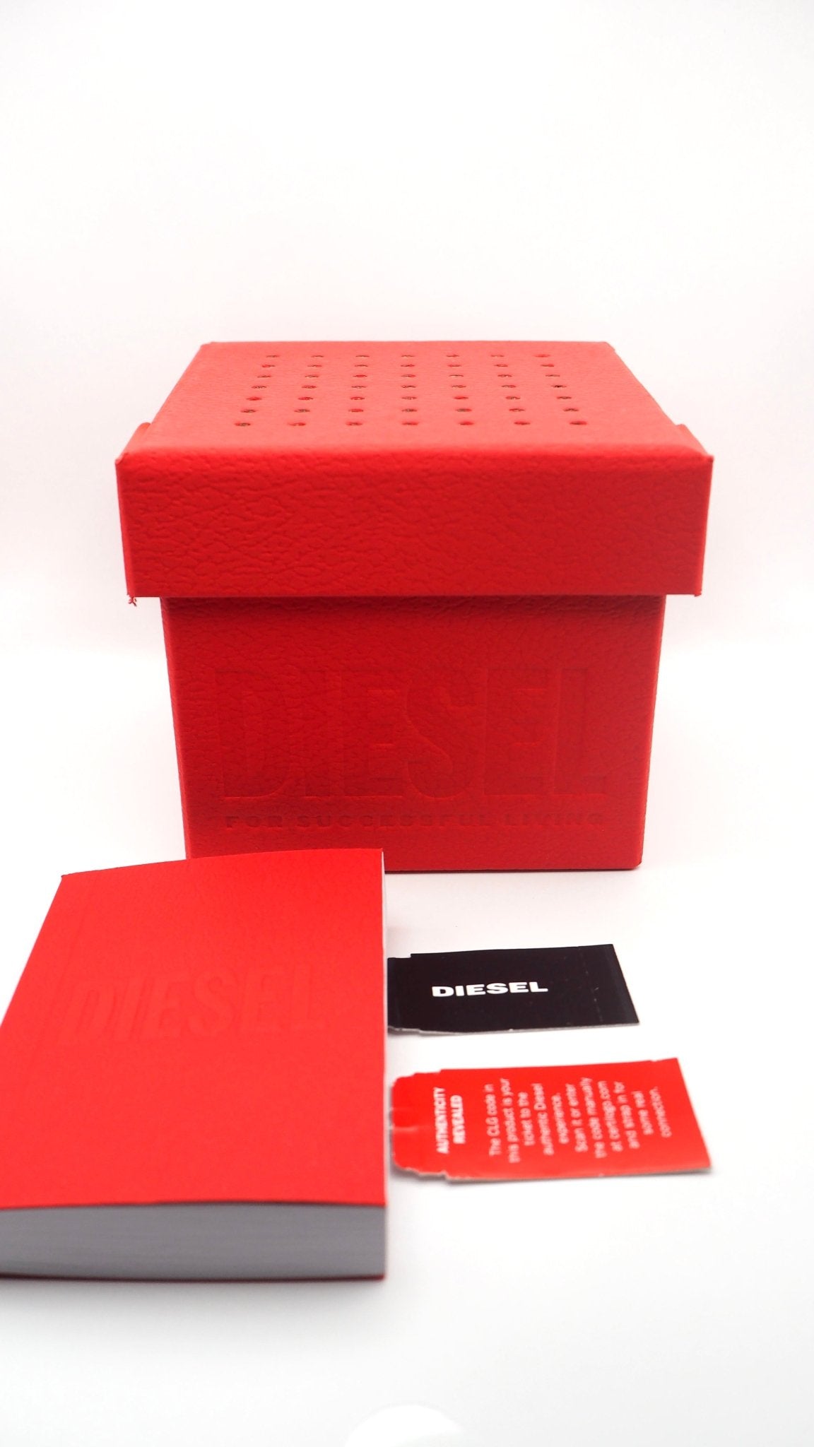 Diesel Master Chief DZ4180 Chronograph Herrenuhr 45 mm Edelstahl Neu - AXON