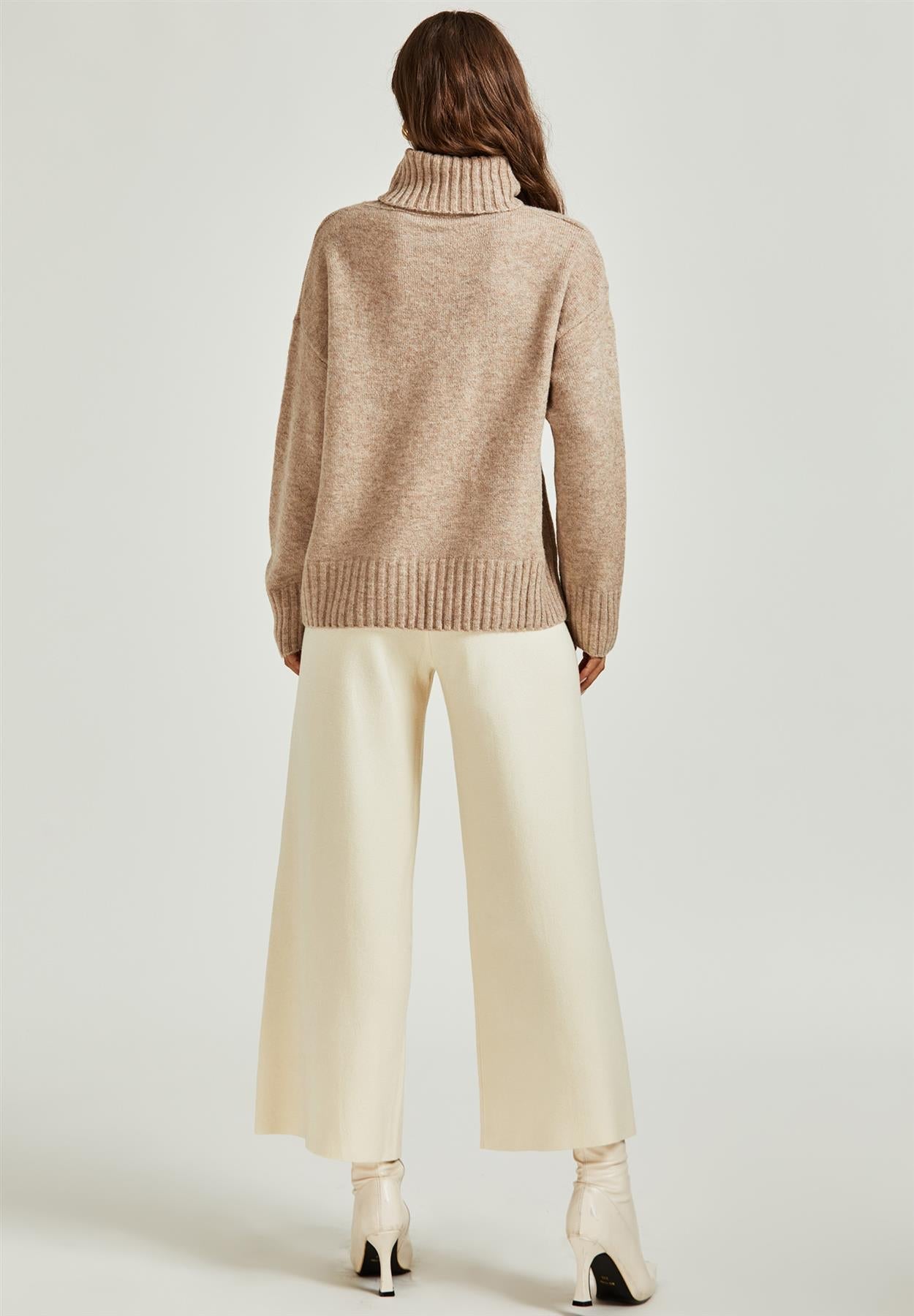 Jumper Top With High Neck In Cream - AXON