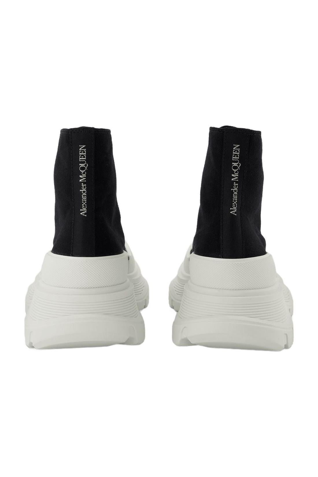 Sneakers Stiefeletten Tread aus schwarzem Leder