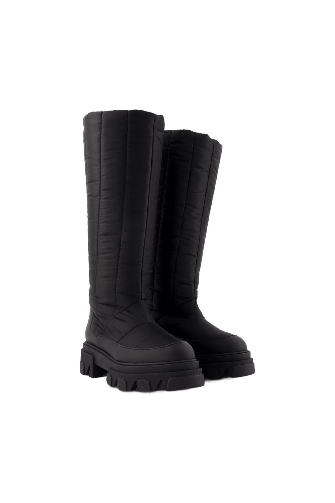 Tall Puffer Stiefeletten aus Poly Schwarz