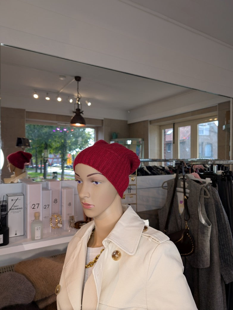 Beanie Mütze 30% Alpaka, 30% Nylon, 20% Wolle - Rot Weinrot