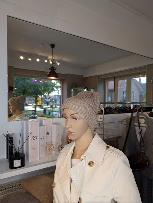 Beanie Mütze ungefüttert mit Umschlag 50% Nylon 30% Viskose 20% Angora - Taupe