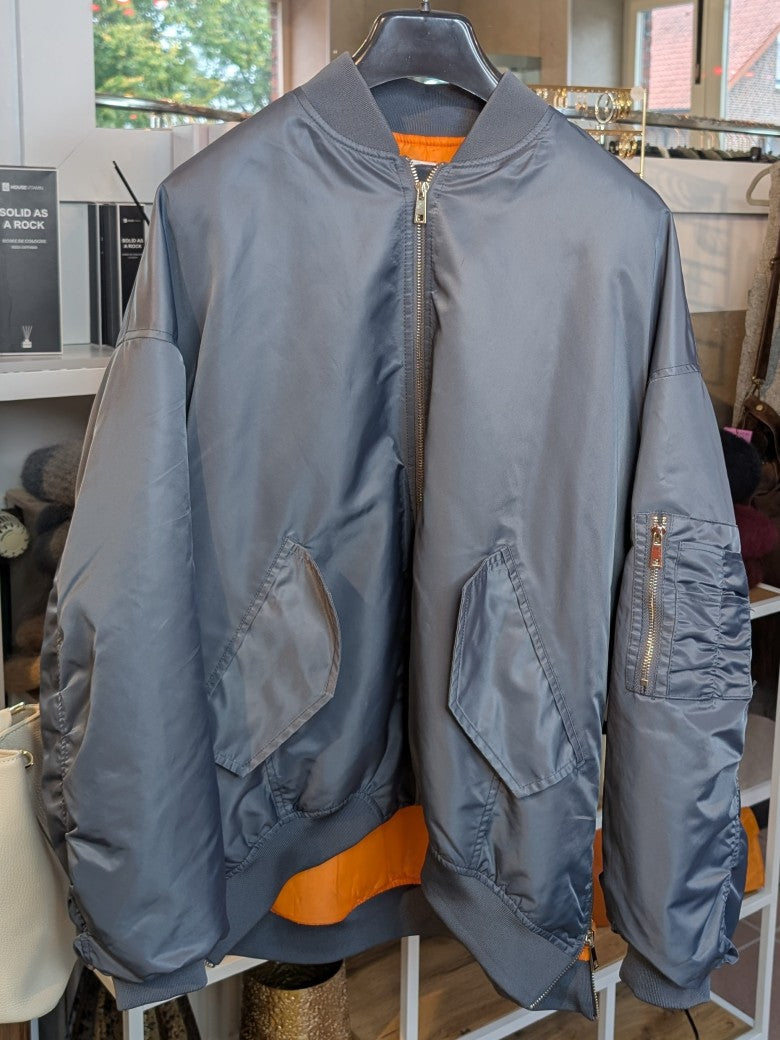 Bomberjacke Nylon Oversized Blau Grau innen Orange, OneSize - von CHOICE