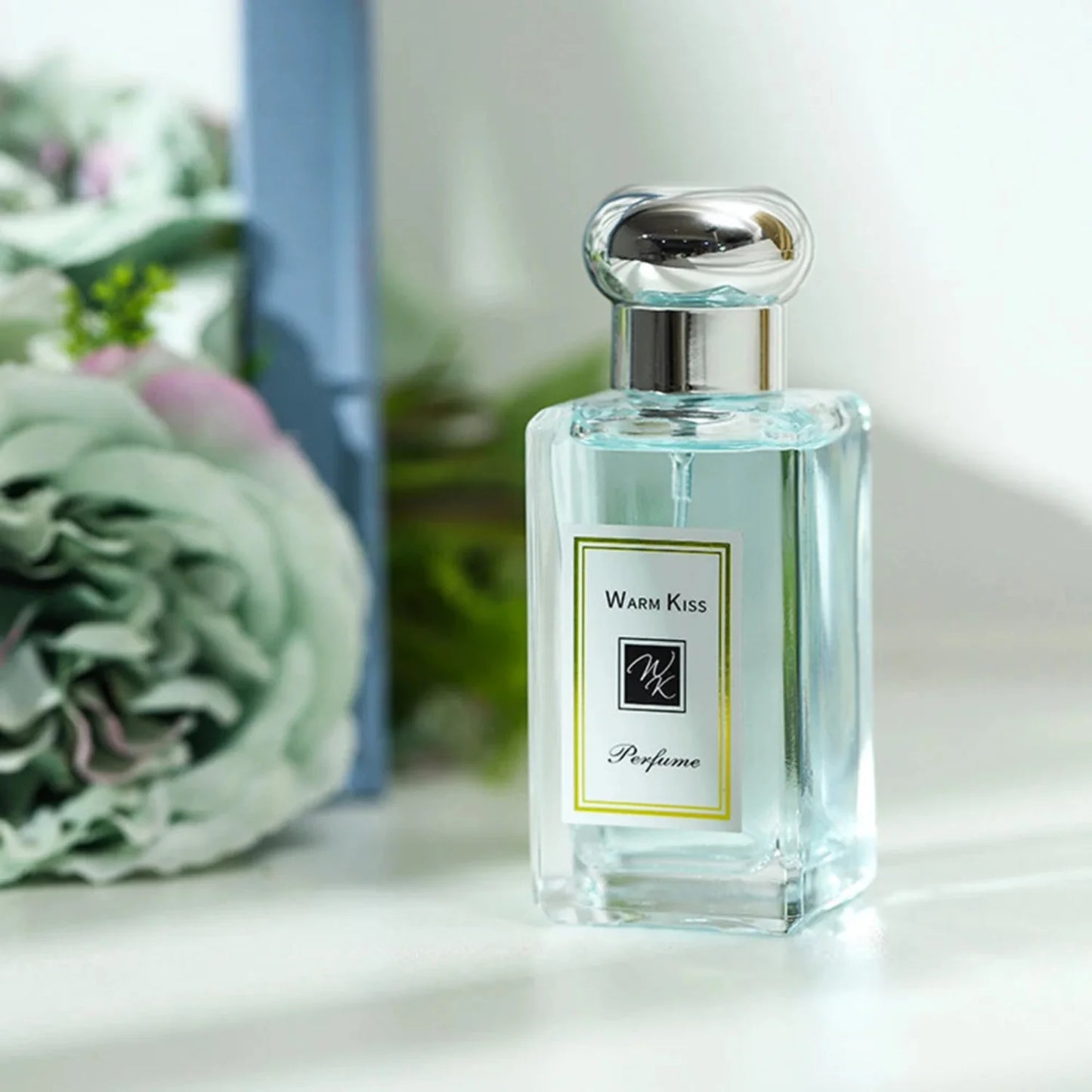 Dating scent perfume for her blue wind chime mushroom head spray