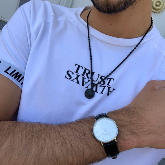 CROWN MEDAL NECKLACE BLACK