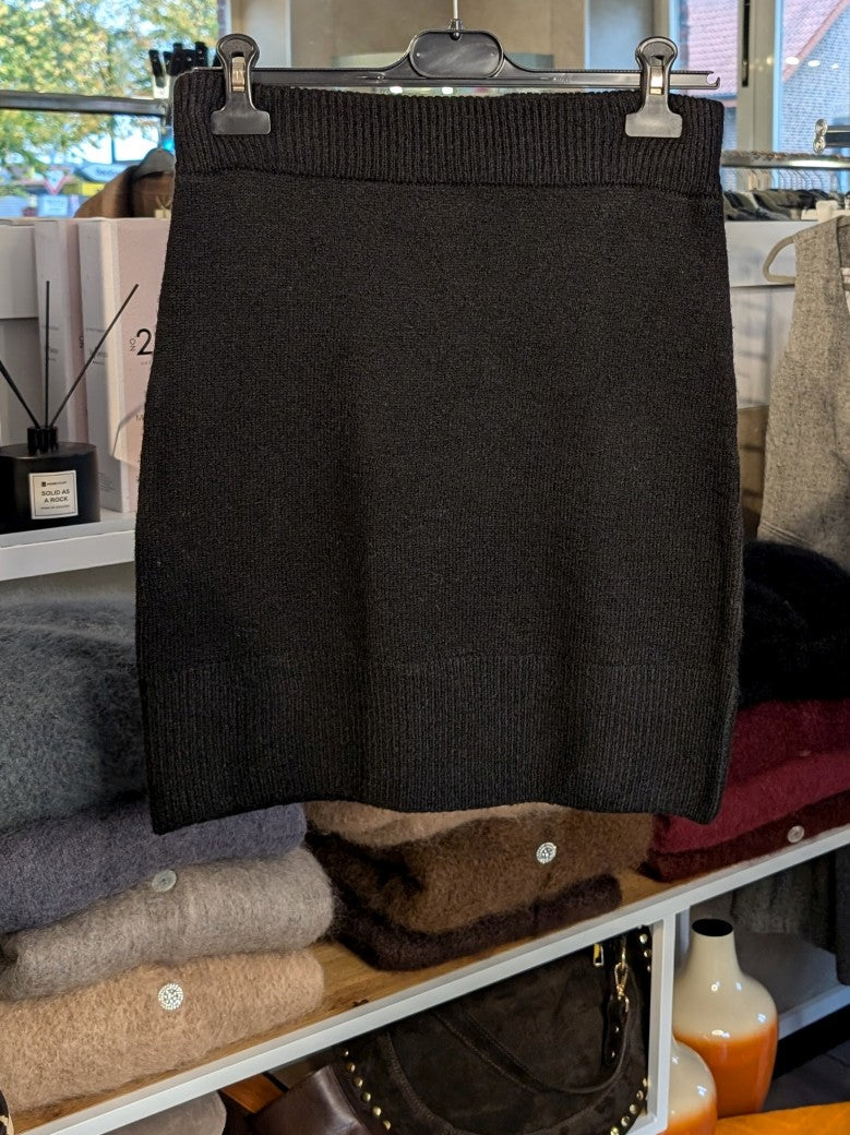 Feinstrick Mini Rock 50% Viskose 50% Nylon Schwarz, One Size - von EFFENY