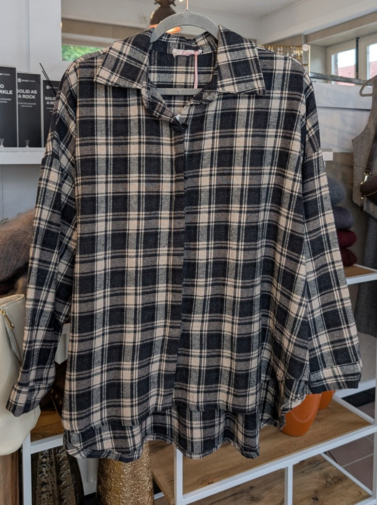 Flanellhemd flauschig dick im Karo Design Schwarz Créme Grau, One Size - von Believe