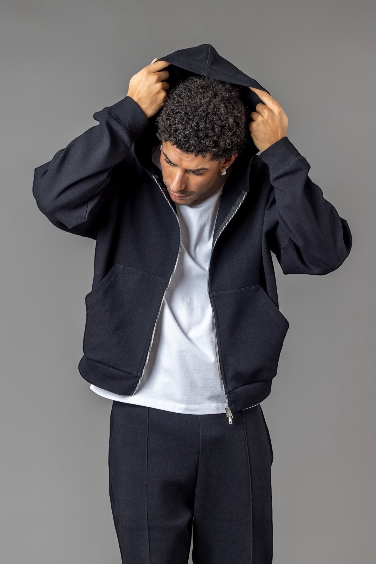 MODERNE KAPUZENJACKE  J5