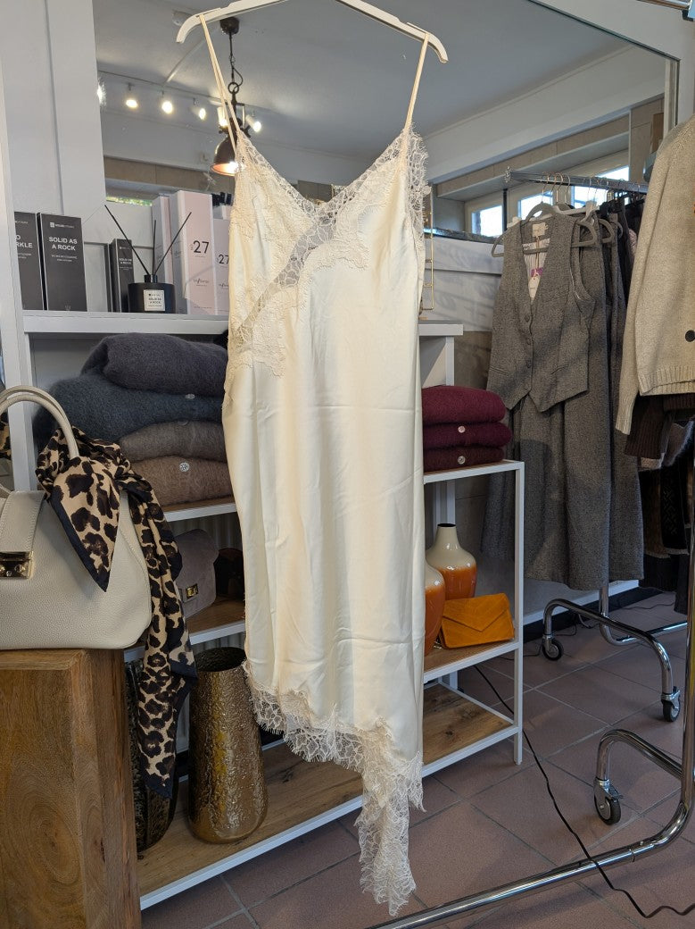 Kleid Satin asymmetrisch mit Spitze Créme One Size - von JCL Paris