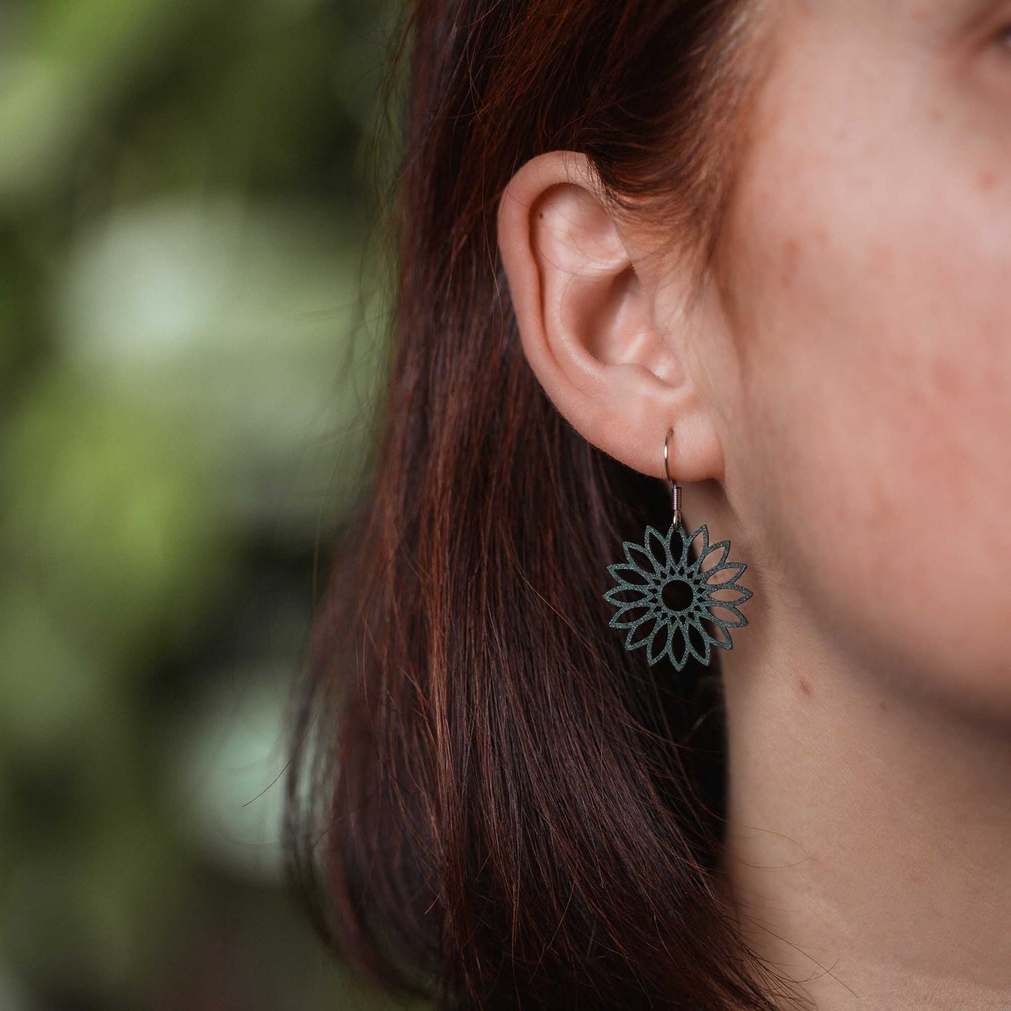 Ohrringe / Ohrhänger aus Holz | Flower