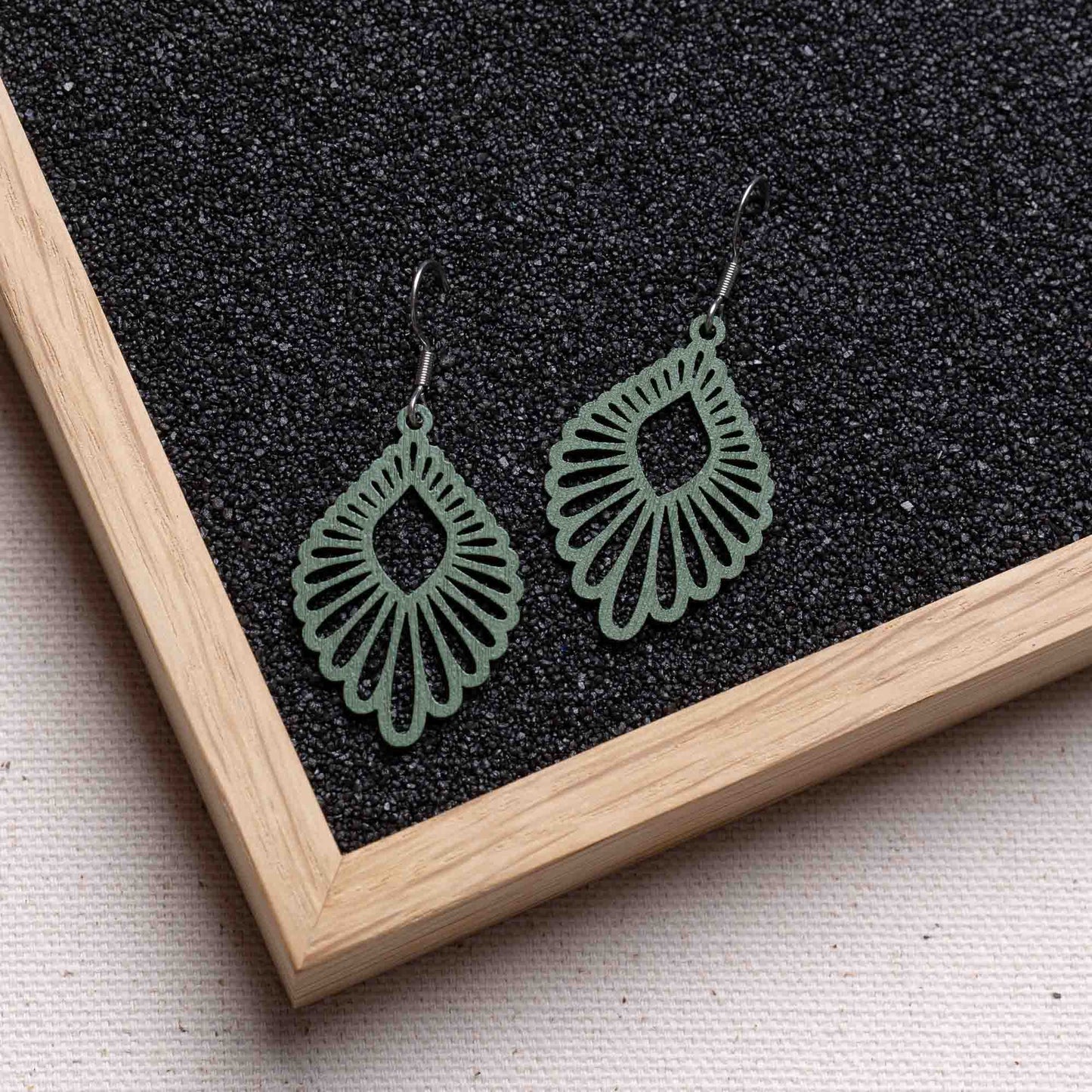 Ohrringe / Ohrhänger aus Holz | Mindful