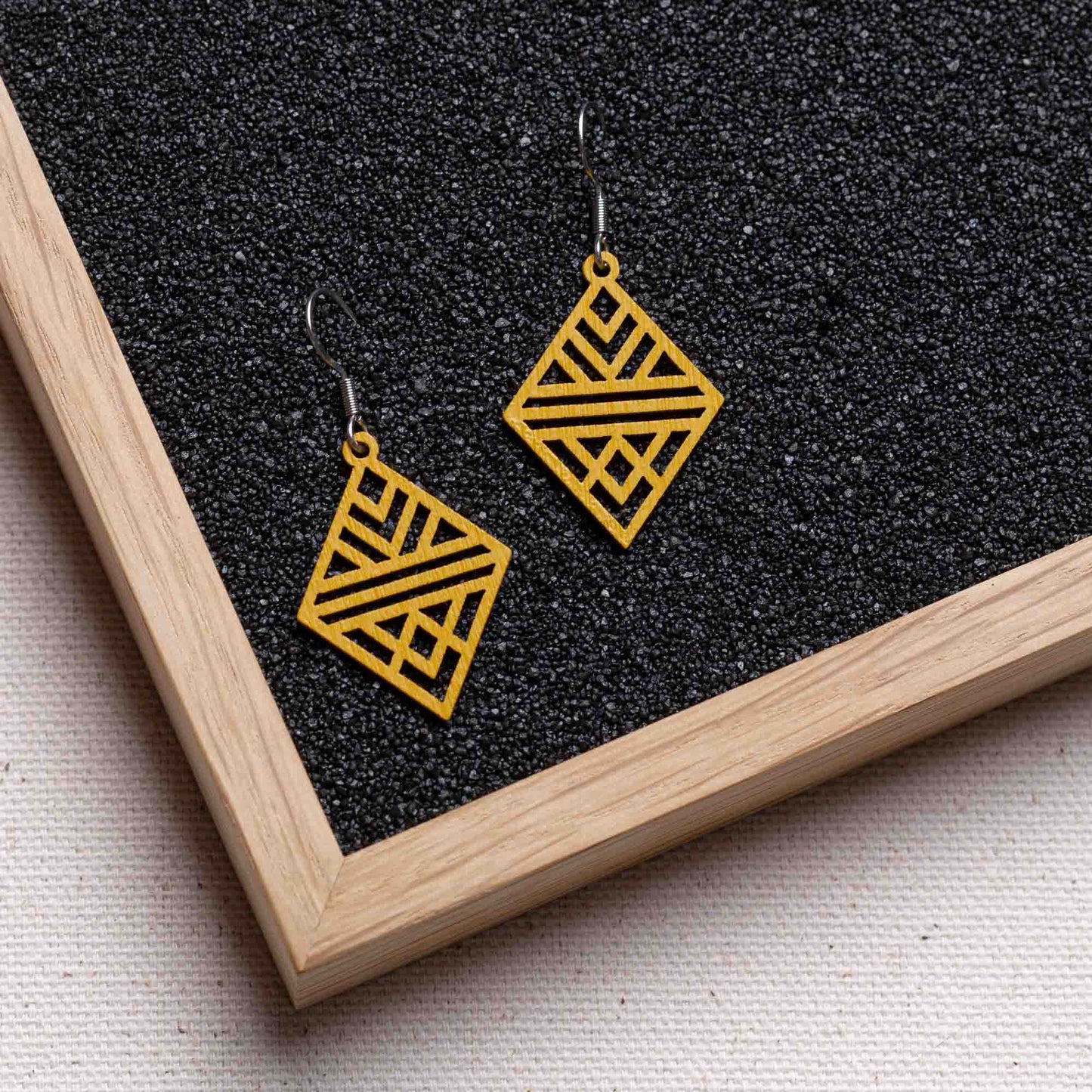 Ohrringe / Ohrhänger aus Holz | Tribal Echo