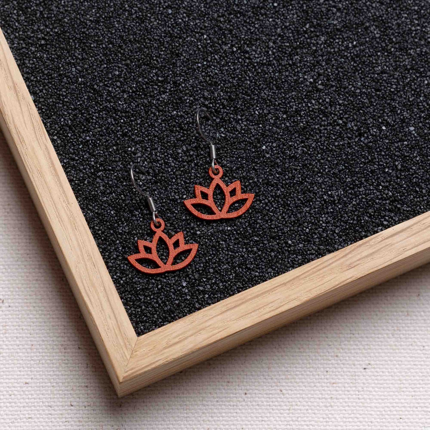 Ohrringe / Ohrhänger aus Holz | Flower Lotus