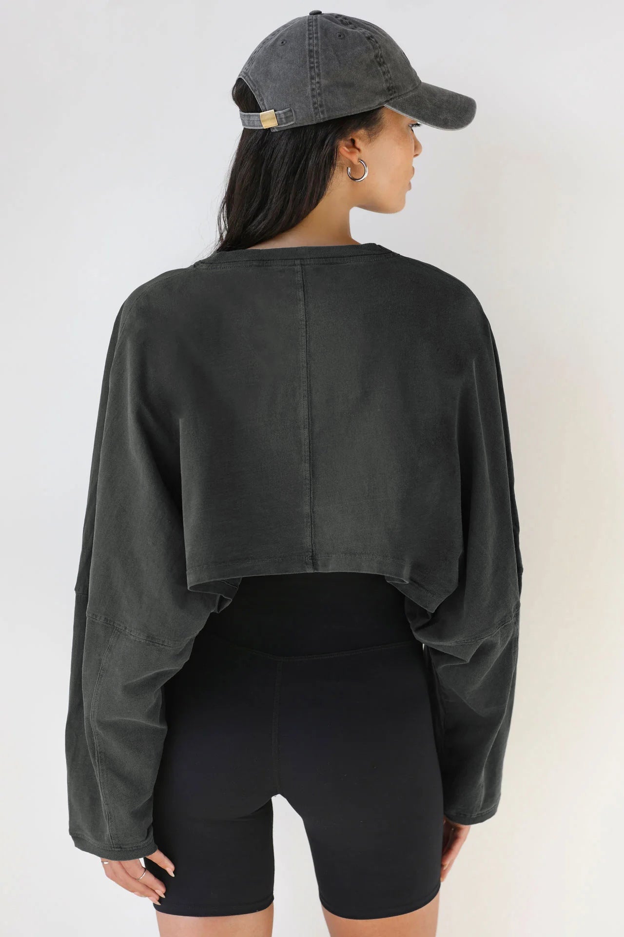 Loose fit round neck crop sweater women Short