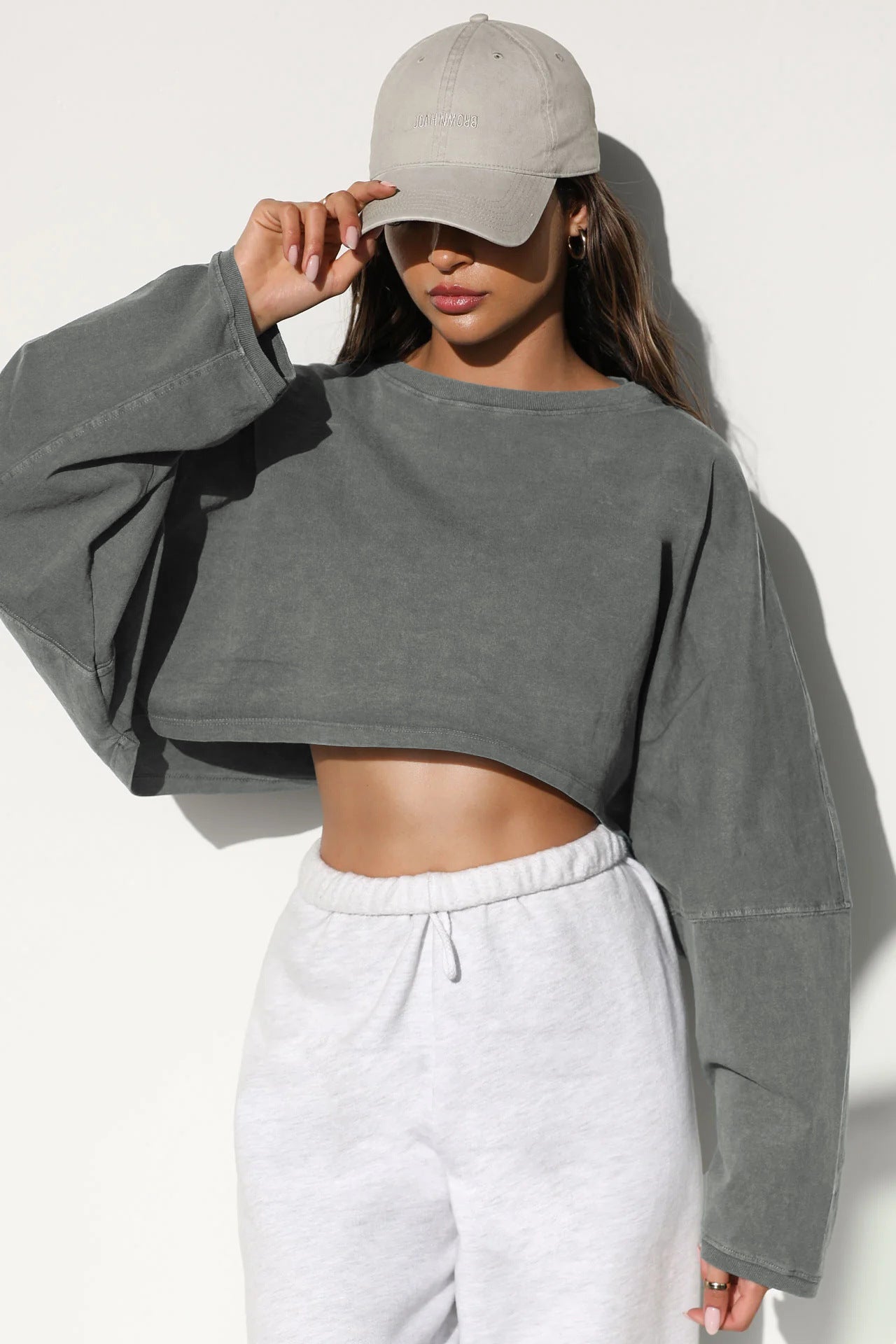 Loose fit round neck crop sweater women Short