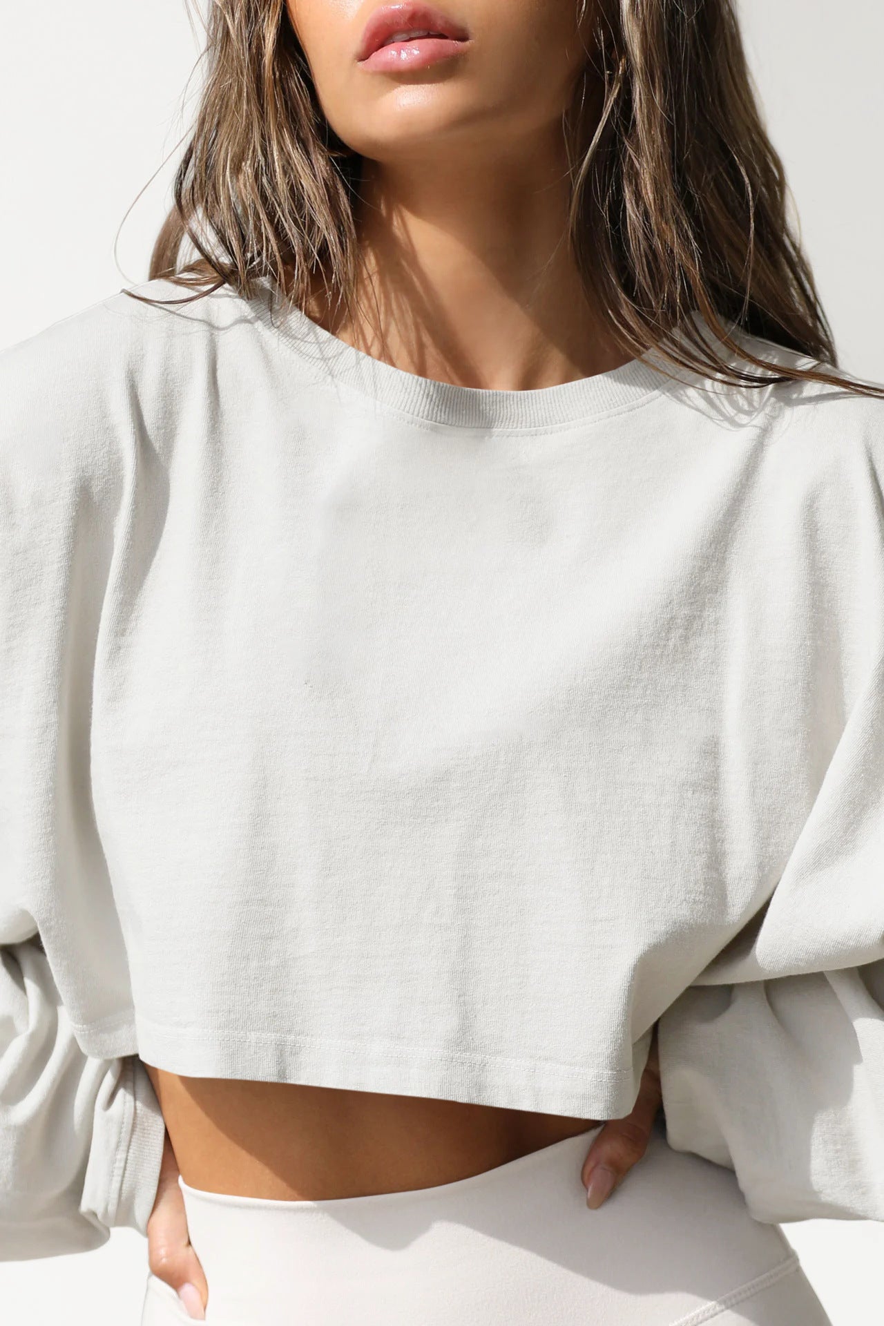 Loose fit round neck crop sweater women Short