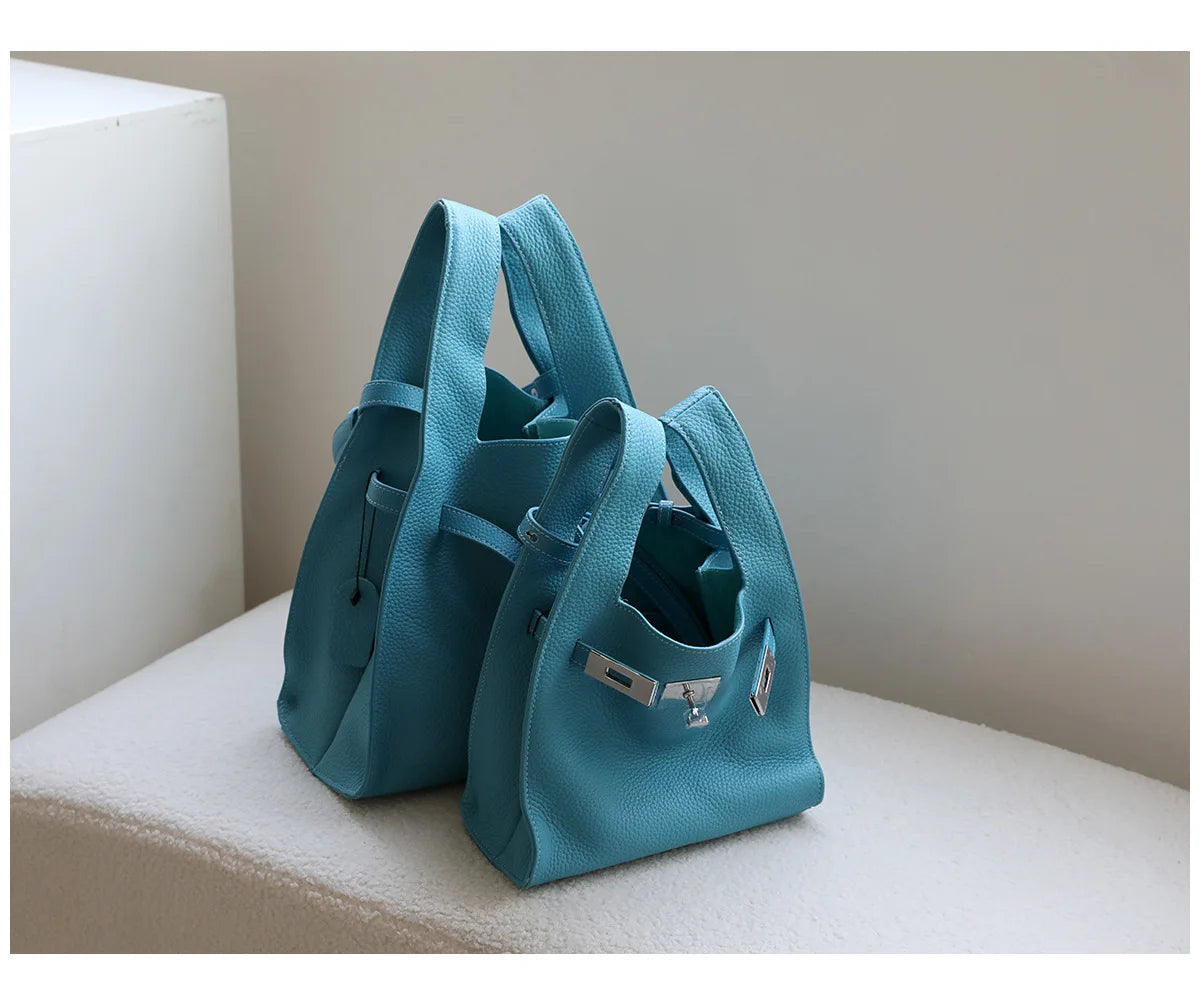 ARI bag classic curve underarm shoulder in fine leather