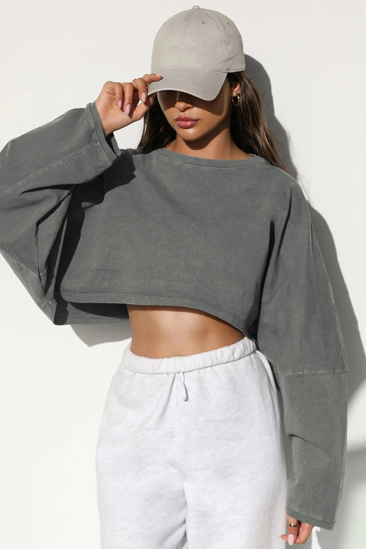 Loose fit round neck crop sweater women Short