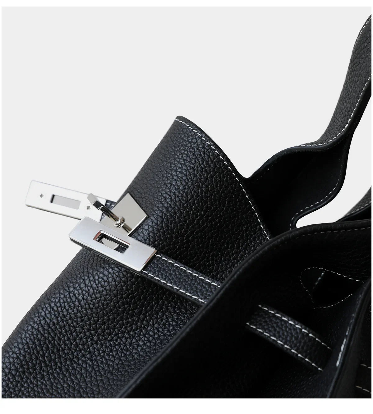 ARI bag classic curve underarm shoulder in fine leather