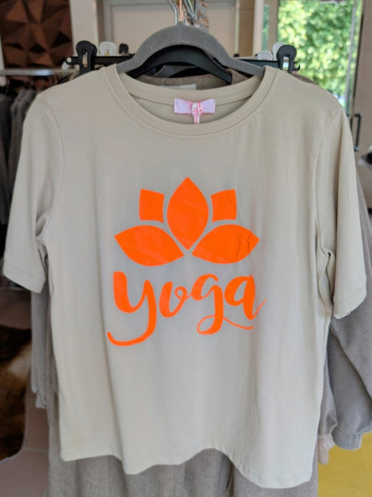 T-Shirt Yoga Beige Neon Orange, Baumwolle, One Size - von BELIEVE