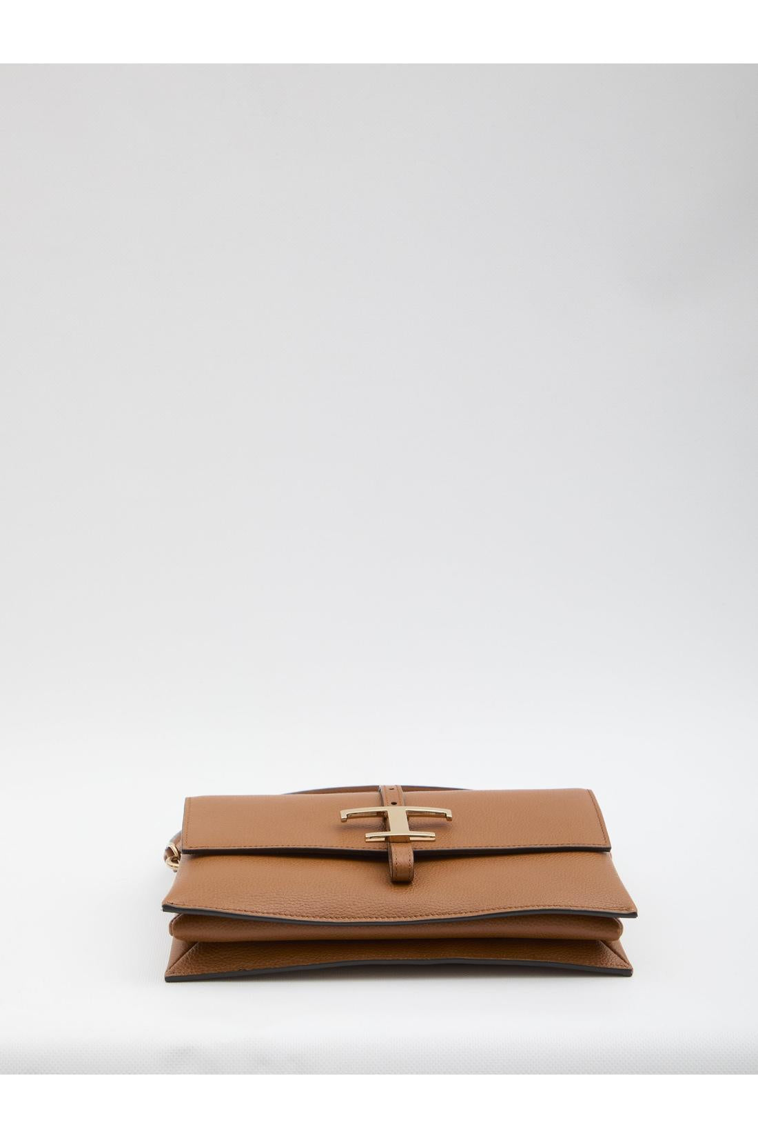 T Timelss flap bag in leather