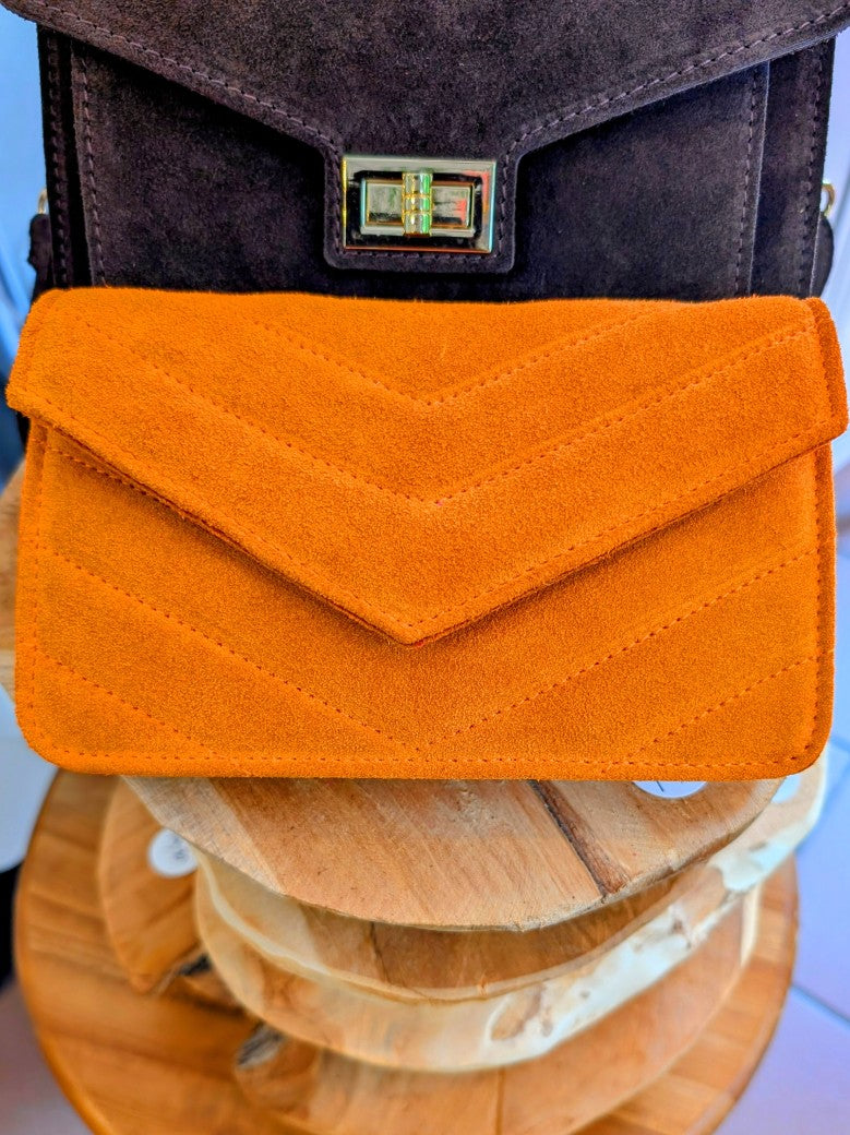 Tasche Envelope Clutch Wildleder Cross-Body Goldkette Chevron Muster Orange