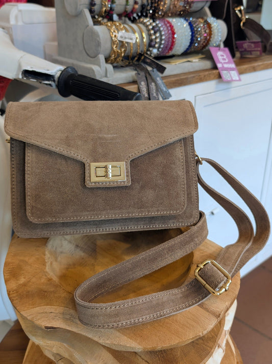 Tasche Wildleder klassisch Cross-Body aufgesetzte Außentasche Taupe mit Golddetails