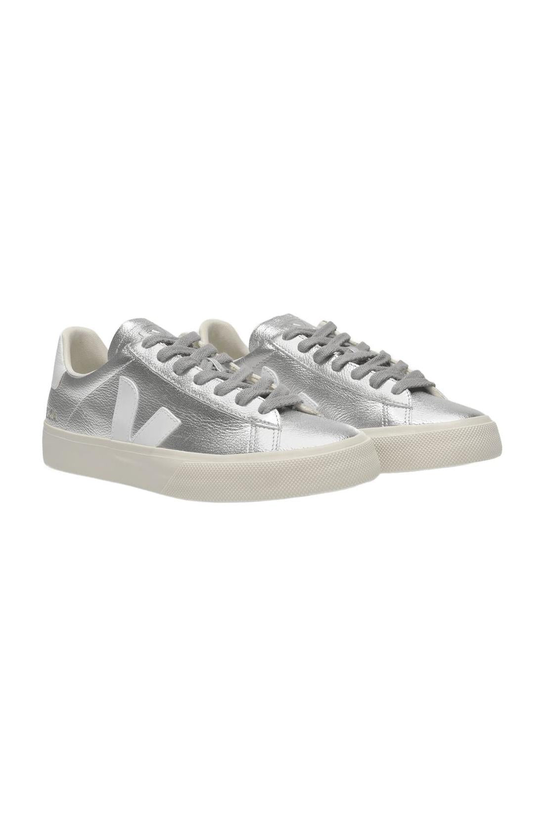 Sneakers Campo aus Silber und weißem Leder Chromefree