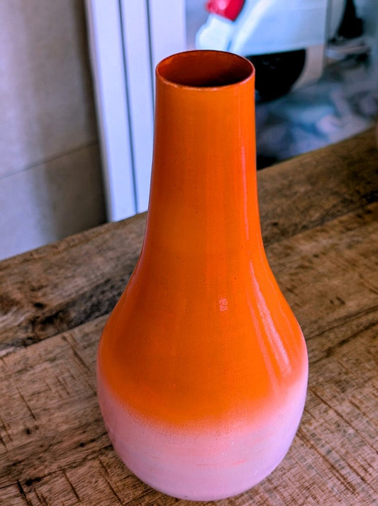 Vase Metall Farbverlauf Orange Rosa Flaschenform 24cm Hoch 11cm Breit (Bauch)
