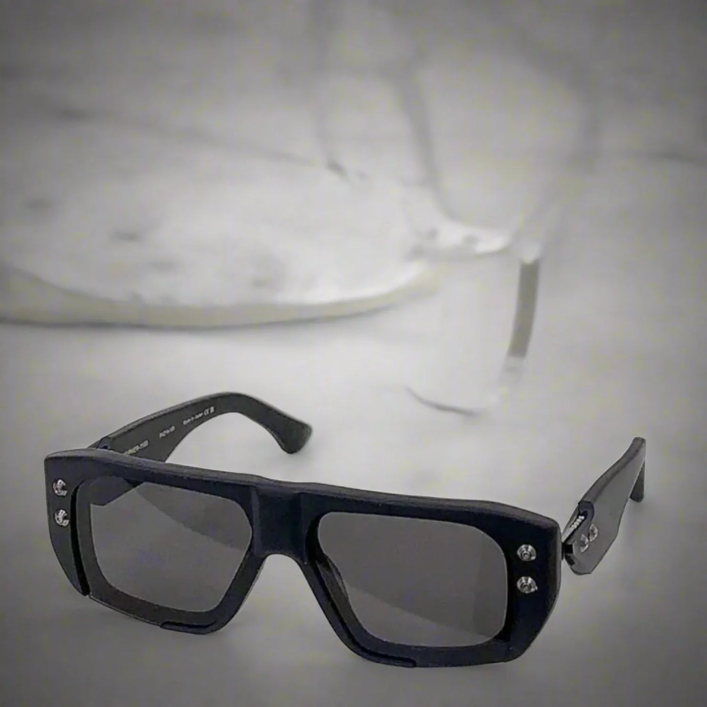 Hypher unisex sunglasses titanium frame luxury eyewear