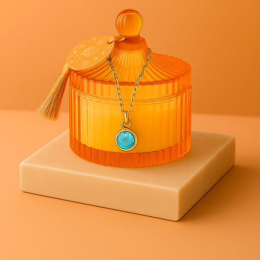 Edle Schmuckkerze mit Geburtsstein - Duftkerze mit Anhänger und Kette aus 925er Silber, vergoldet