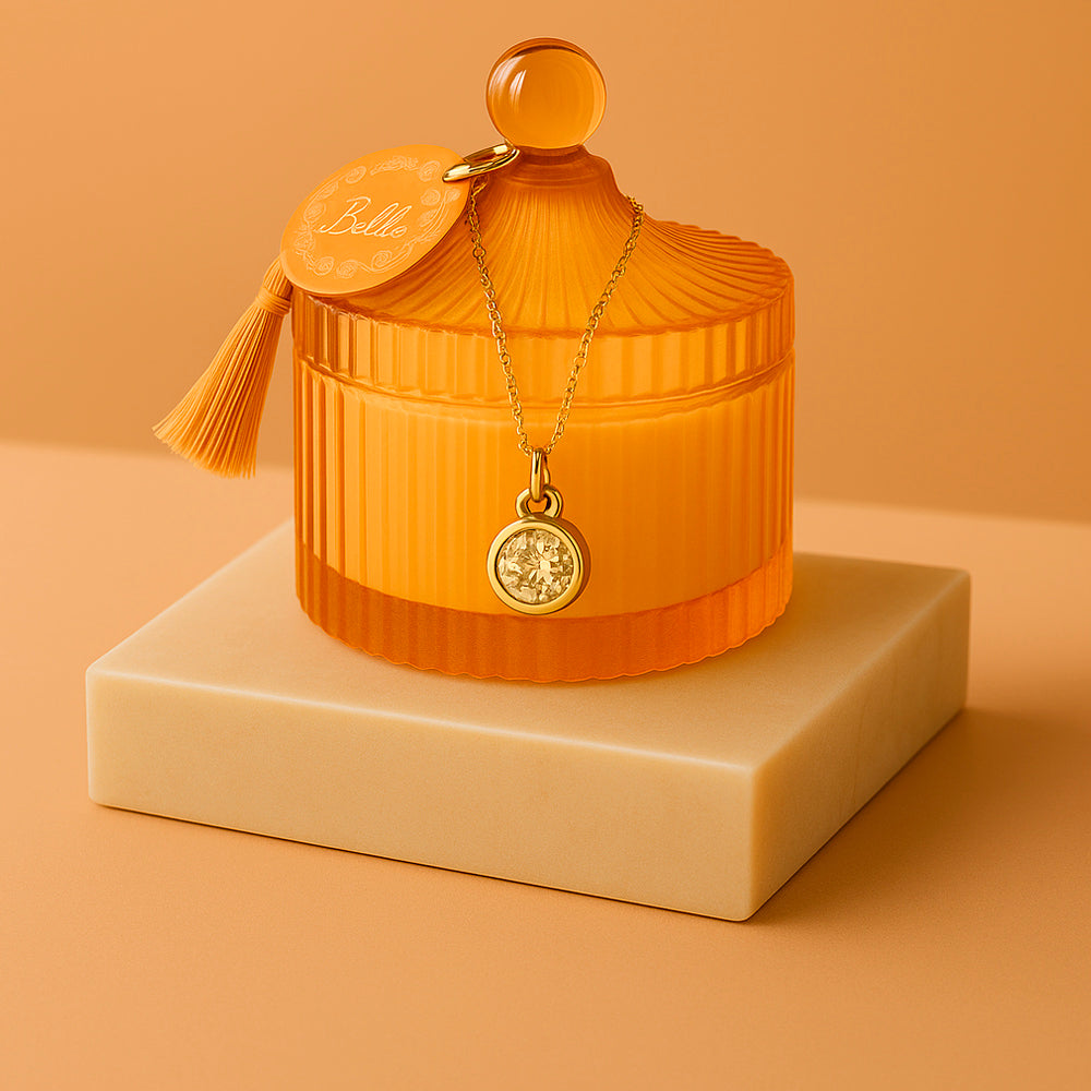 Edle Schmuckkerze mit Geburtsstein - Duftkerze mit Anhänger und Kette aus 925er Silber, vergoldet