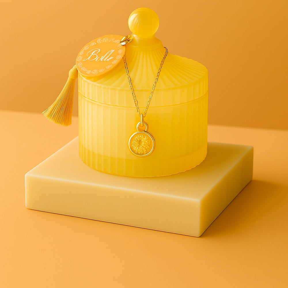 Edle Schmuckkerze mit Geburtsstein - Duftkerze mit Anhänger und Kette aus 925er Silber, vergoldet