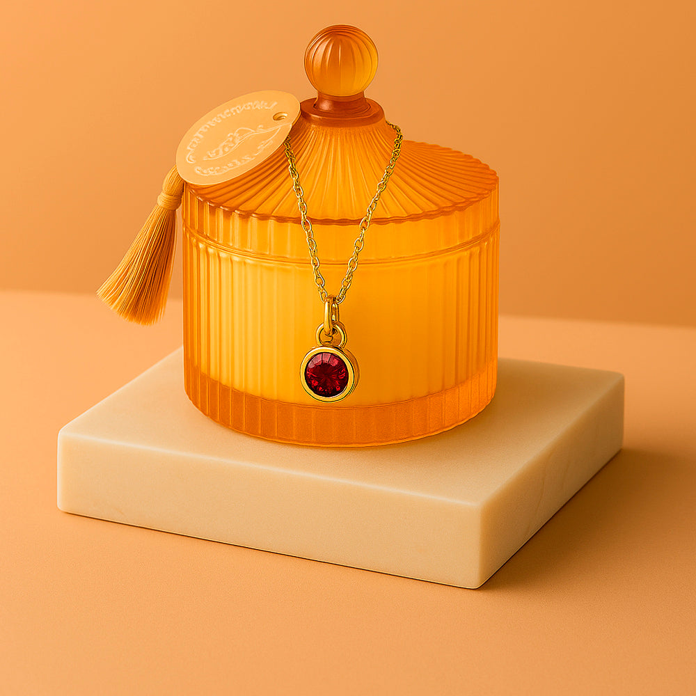 Edle Schmuckkerze mit Geburtsstein - Duftkerze mit Anhänger und Kette aus 925er Silber, vergoldet