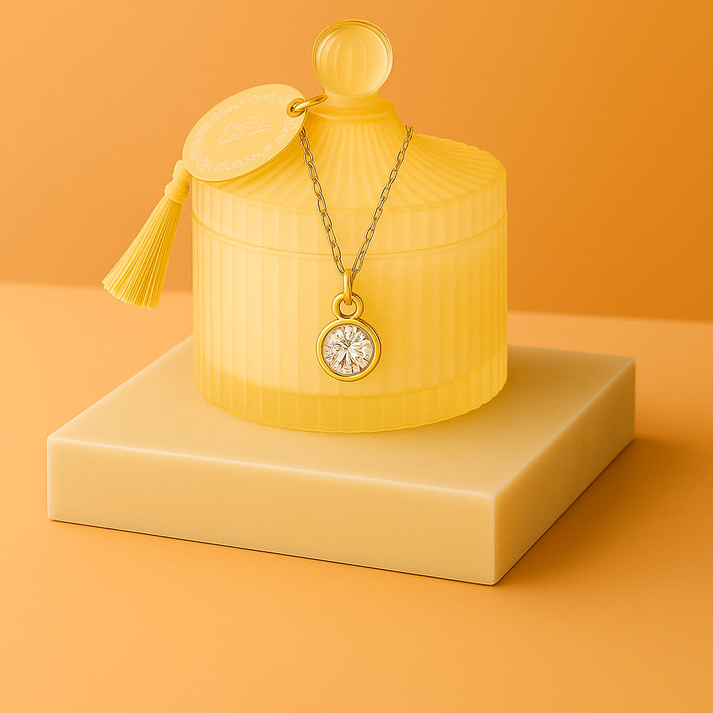 Edle Schmuckkerze mit Geburtsstein - Duftkerze mit Anhänger und Kette aus 925er Silber, vergoldet