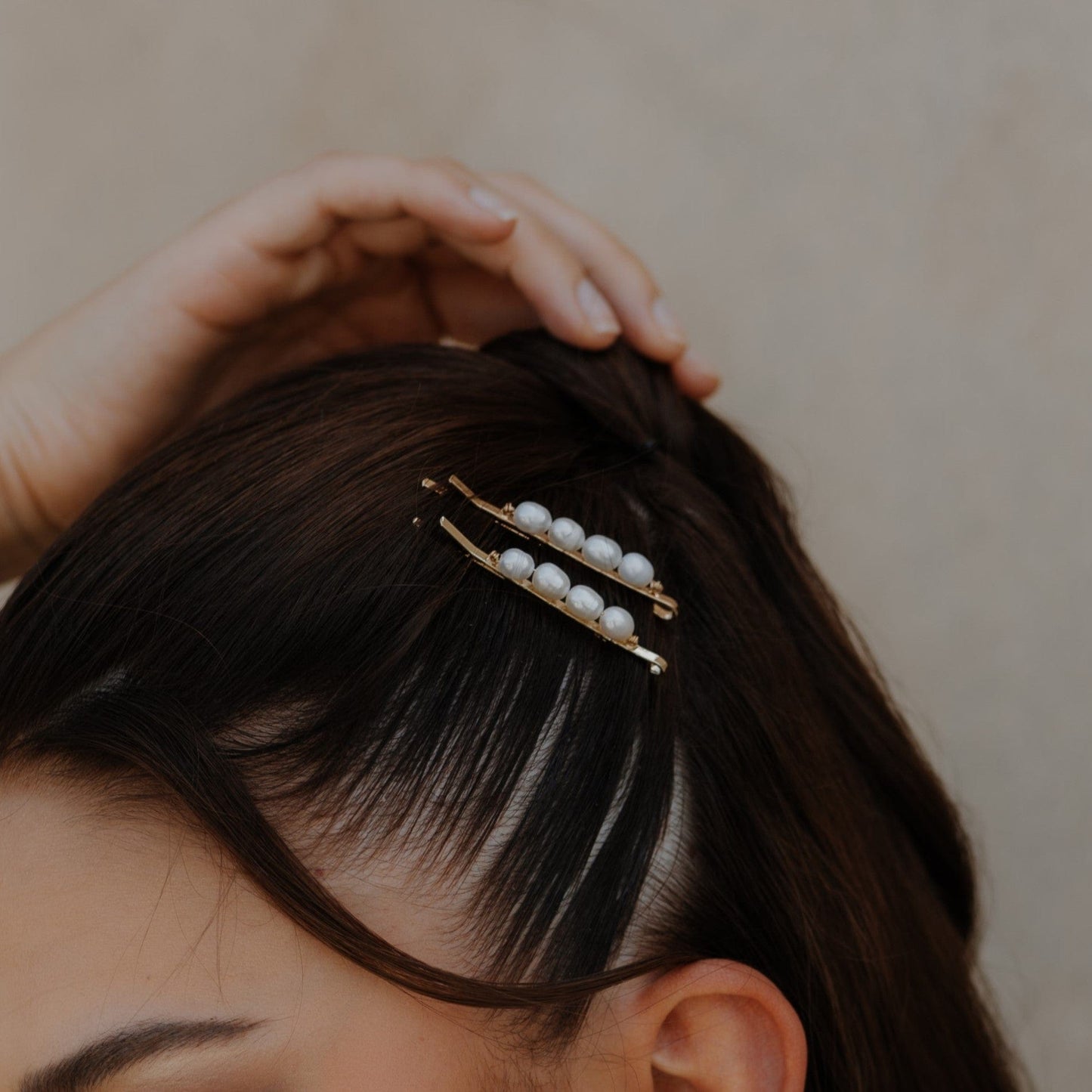 Haarclip mit Perlen in Weiss oder Rosa