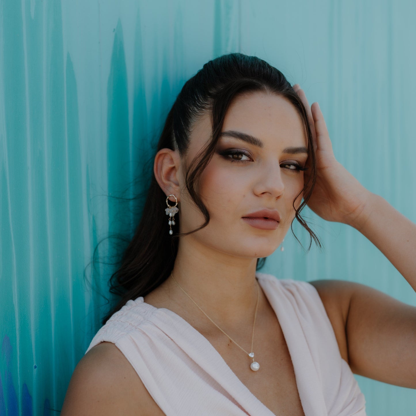 Halskette mit Anhänger aus Zirkonia und Perle in Gold oder Silber