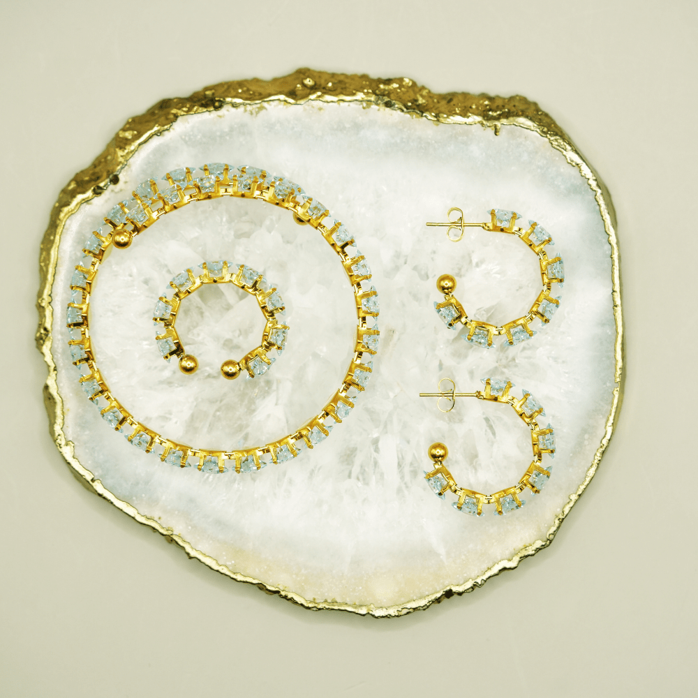 Schmuckset mit Strasssteinen in Weiß, Rot oder Grün