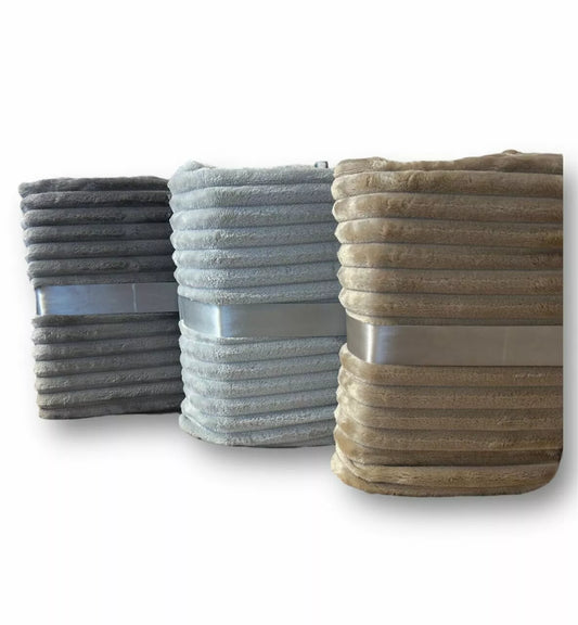 Wohndecke in Cord Optik » Kuscheldecke 150 x 200 cm » Tagesdecke Flanell » Wohndecke 260 g/m²