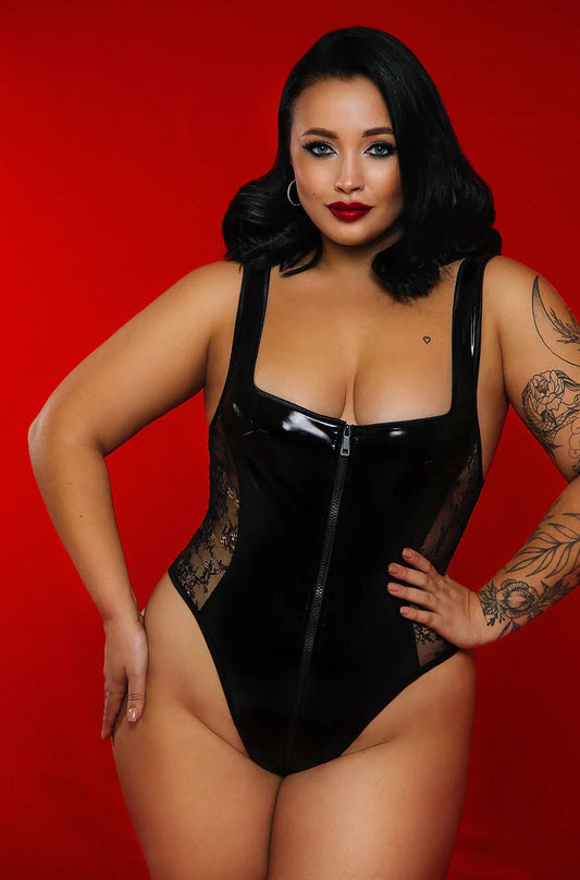 Lace Detailed Vinyl Set