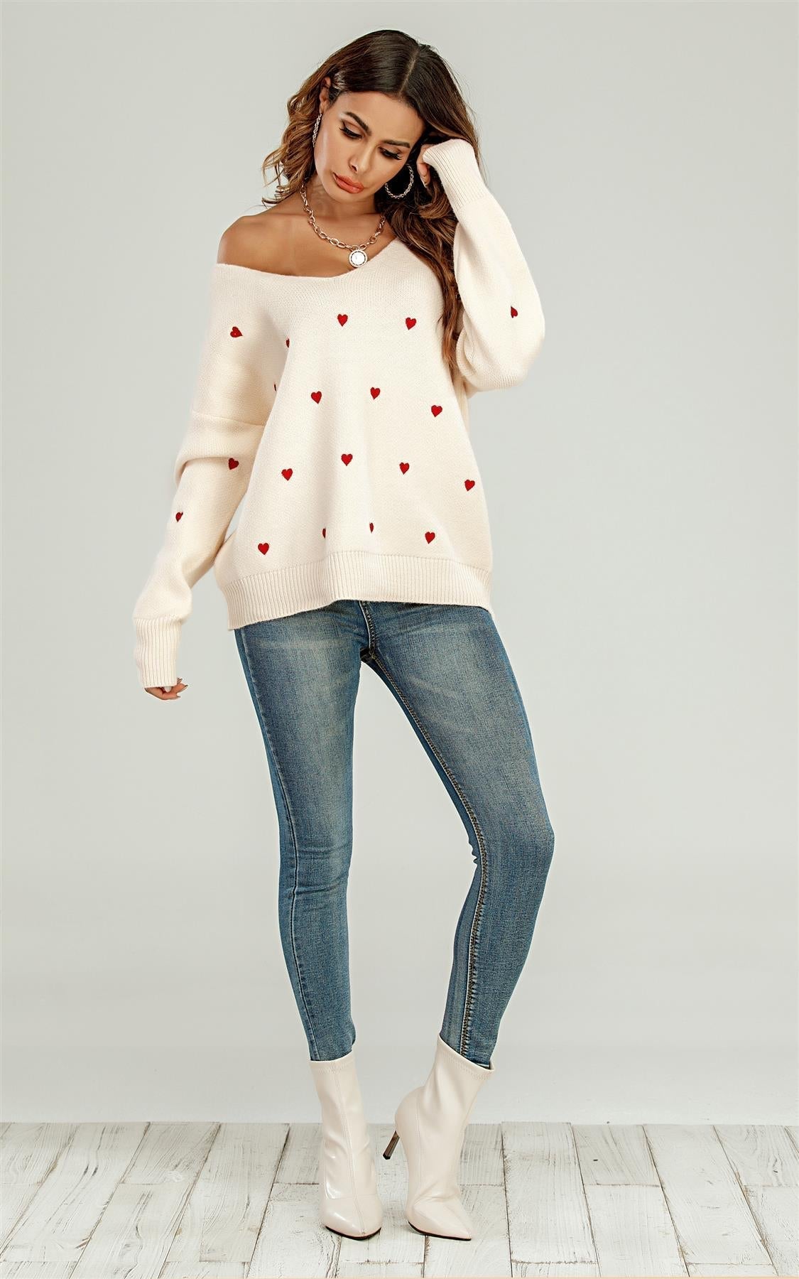 Embroidery Red Heart V Neck Jumper In Cream - AXON